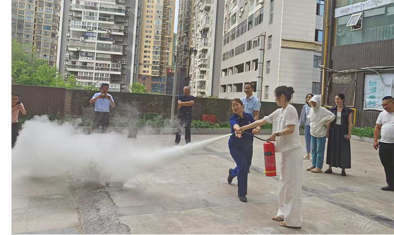 市秦巴農(nóng)擔(dān)公司開展“消除安全隱患”現(xiàn)場演練